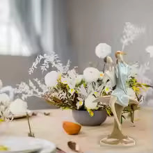 Romantic Couple Resin Sculpture | Wedding Home Décor Lovers Figurine